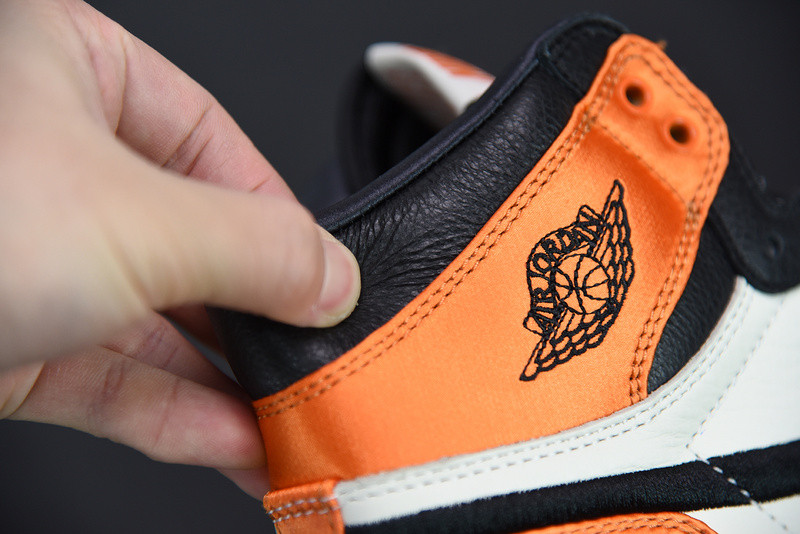 AIR JORDAN 1 RETRO HIGH SATIN SHATTERED BACKBOARD  AV3725-010