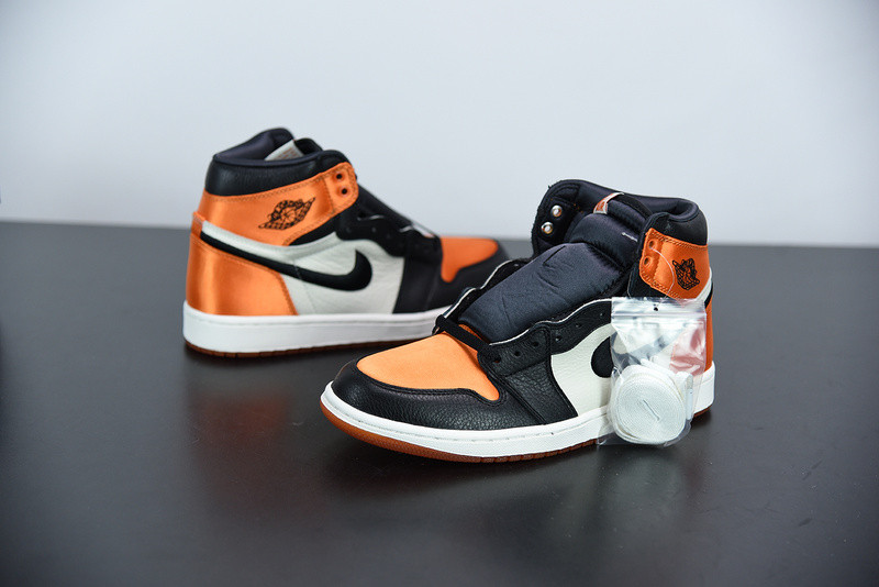 AIR JORDAN 1 RETRO HIGH SATIN SHATTERED BACKBOARD  AV3725-010