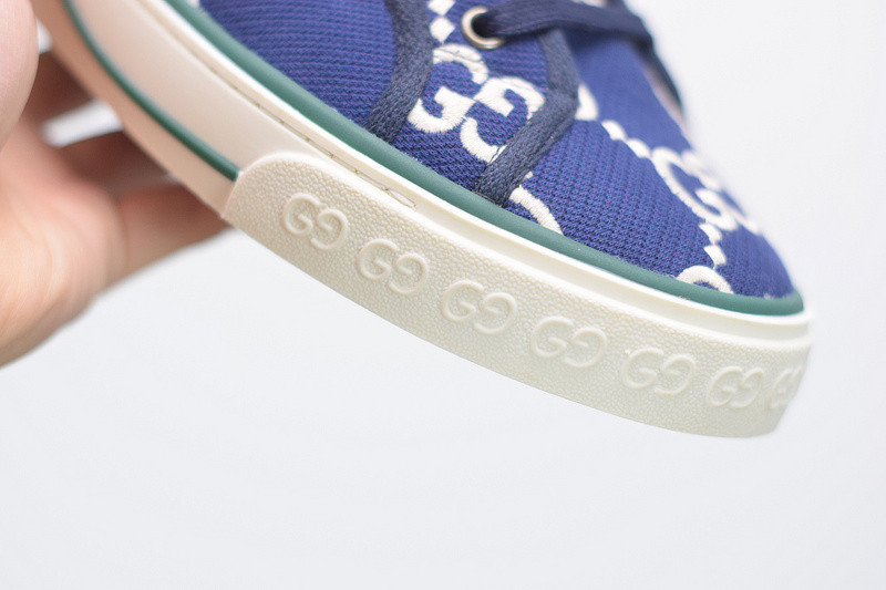G*u*i sneaker