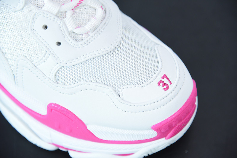 BC TRIPLE S TRAINER 536737 W0901 8101