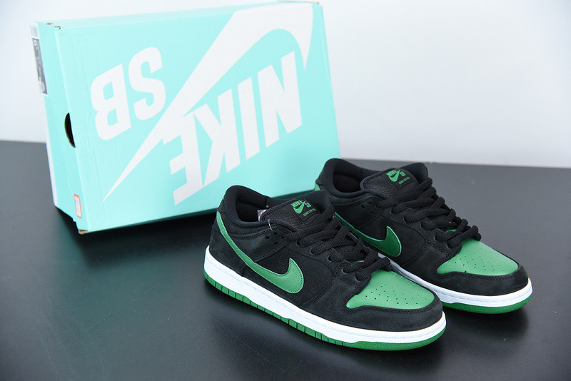 NIKE SB DUNK LOW PRO SB 