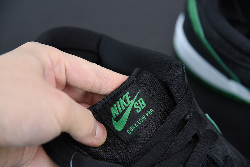 NIKE SB DUNK LOW PRO SB 