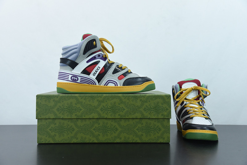 G*u*i sneaker