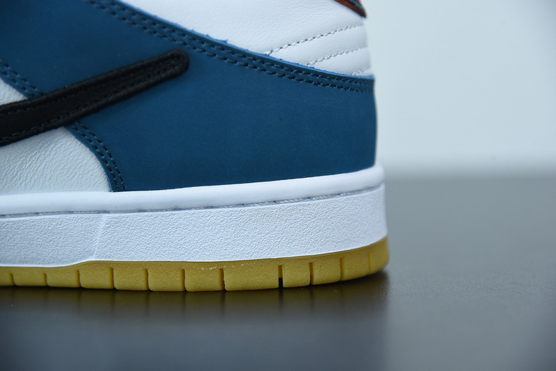 PARRA X NIKE SB DUNK LOW DH7695-100