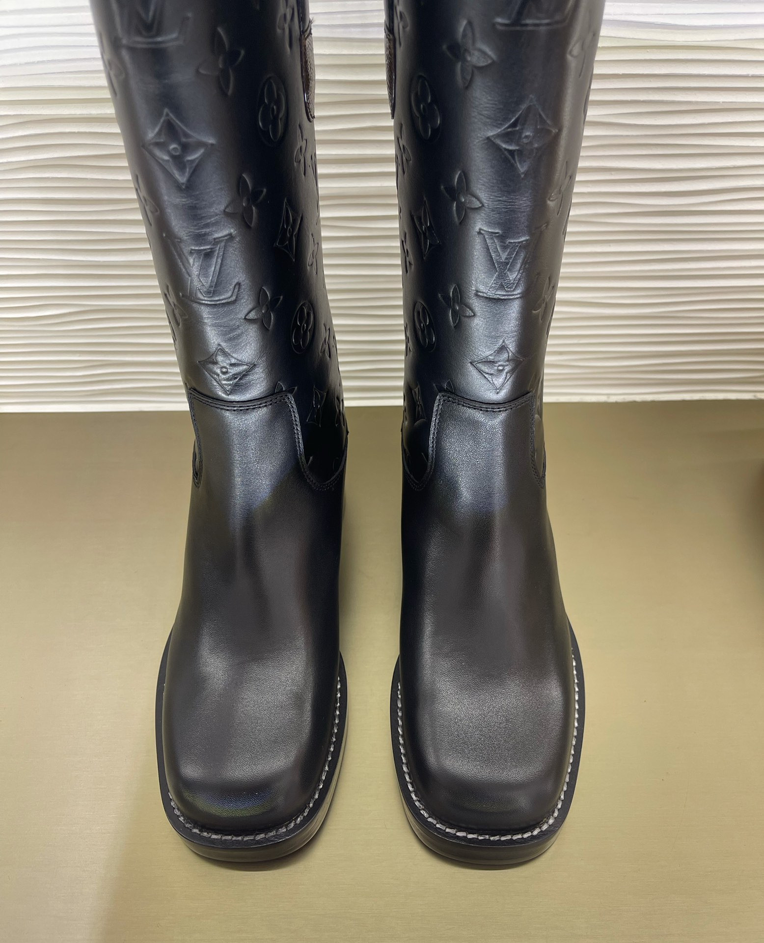 LVT BOOTS