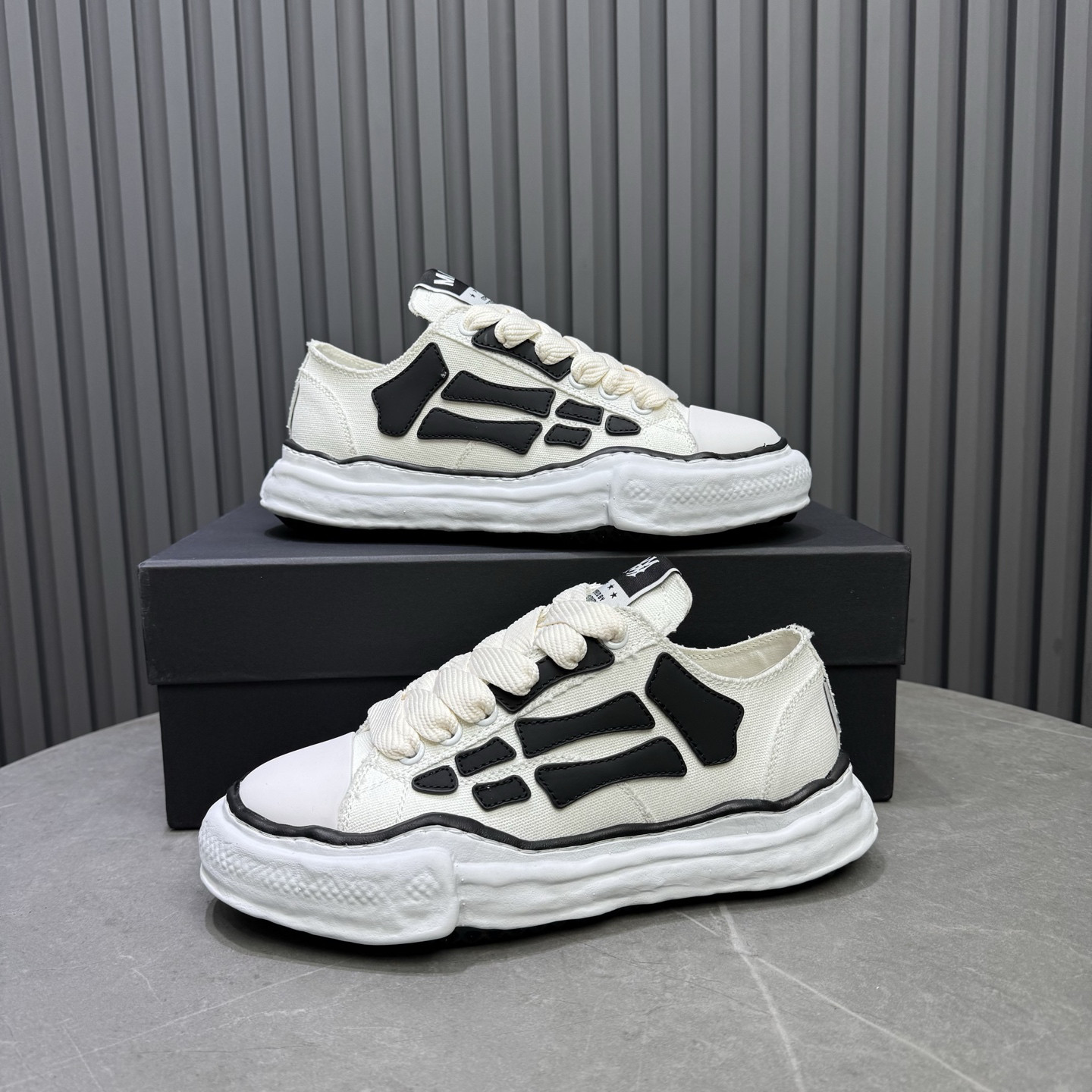 SKEL-TOP LOW SNEAKERS