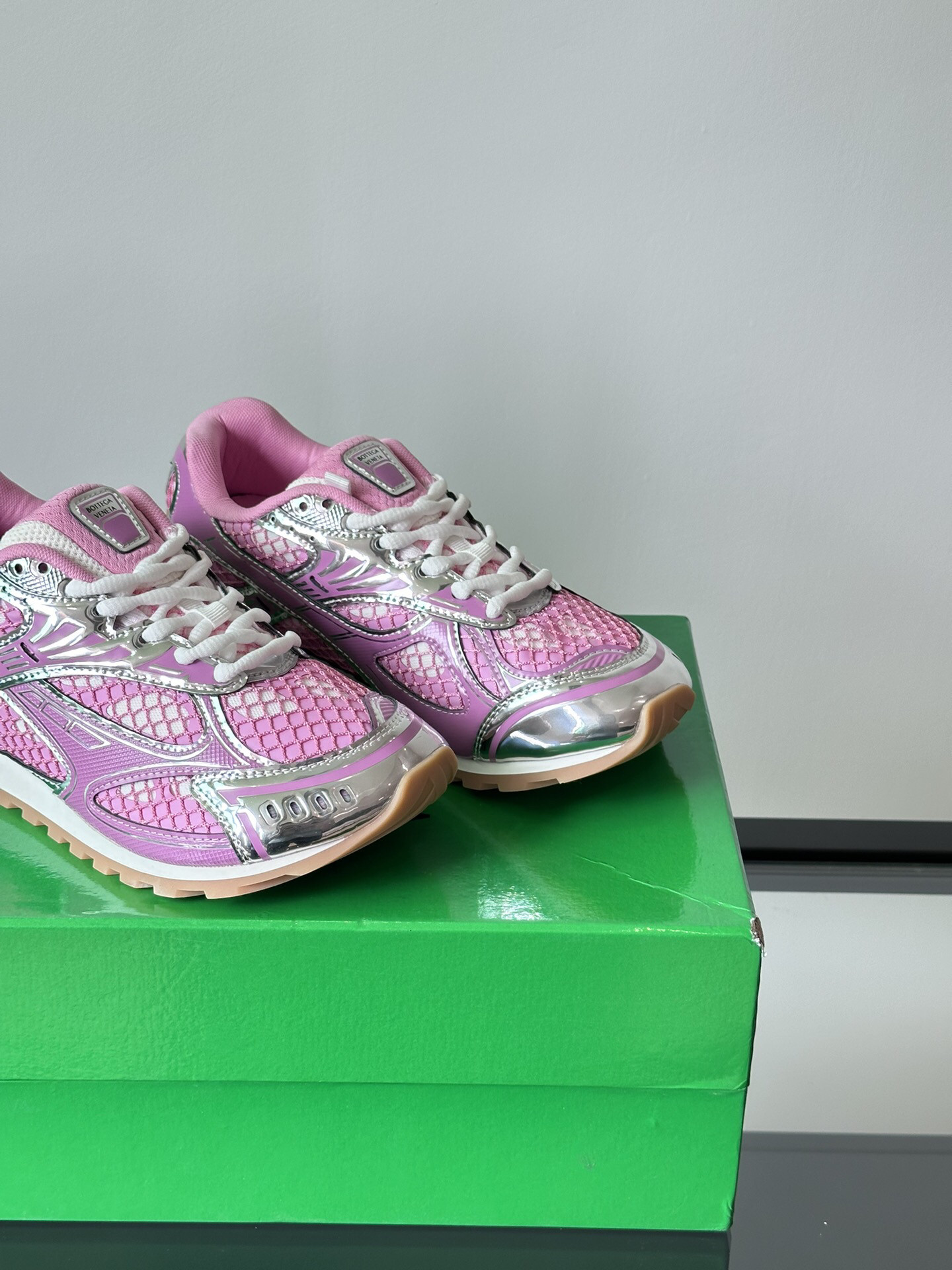 bo*te*ga Ve*ne*ta orbit sneaker