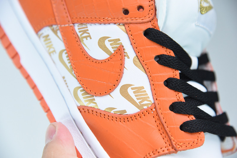 NIKE SB DUNK LOW Supreme X NIKE ORANGE DH3228-181