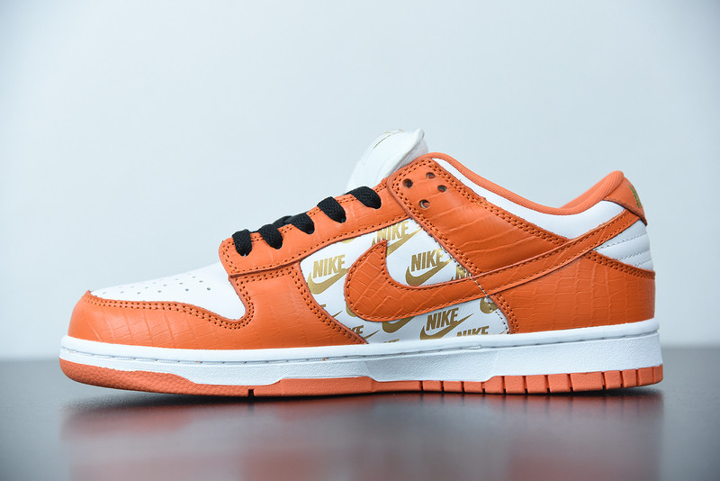 NIKE SB DUNK LOW Supreme X NIKE ORANGE DH3228-181