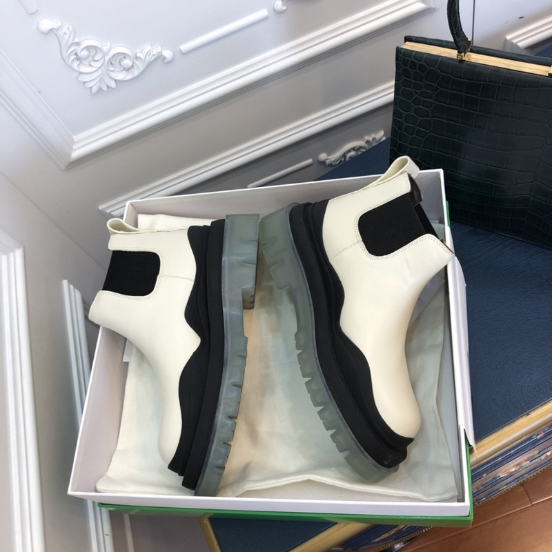 BOTTEGA VENETA SNEAKER