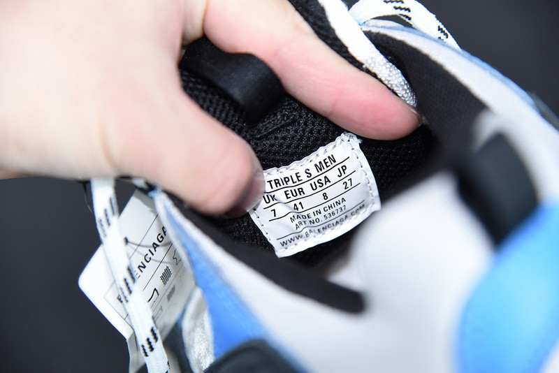 BC TRIPLE S TRAINER  536737 W09OH 1007