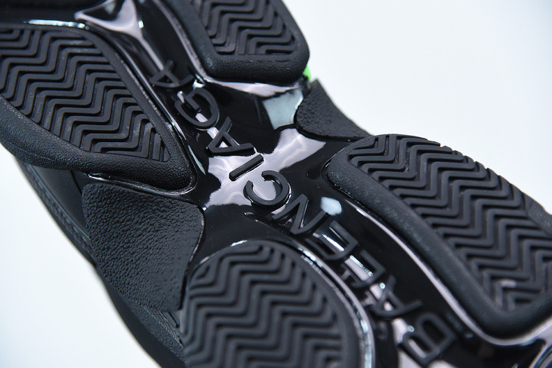 BC TRIPLE S TRAINER 524039 W2PW1 4881