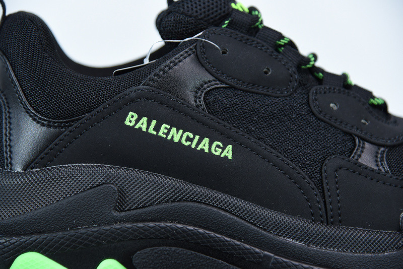 BC TRIPLE S TRAINER 524039 W2PW1 4881
