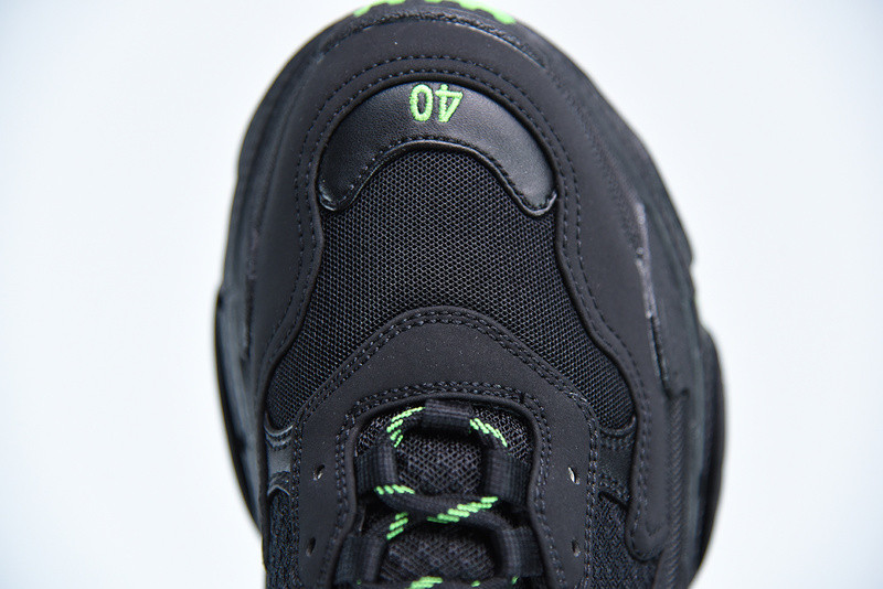 BC TRIPLE S TRAINER 524039 W2PW1 4881
