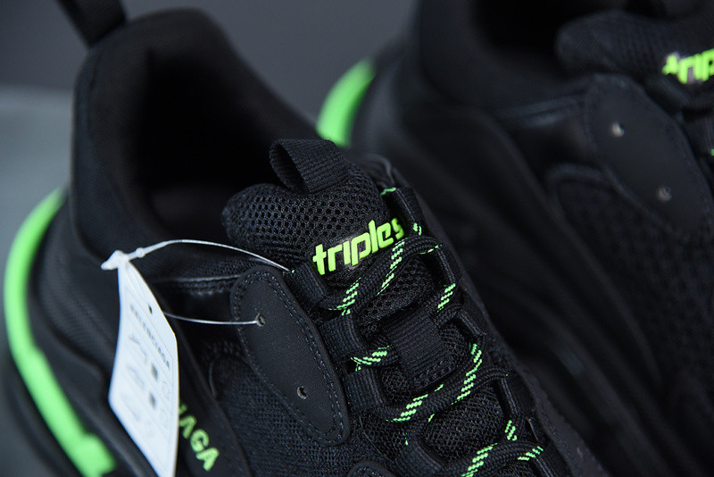 BC TRIPLE S TRAINER 524039 W2PW1 4881