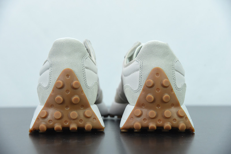 NEW BALANCE MS327HR1