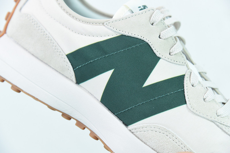 NEW BALANCE MS327HR1