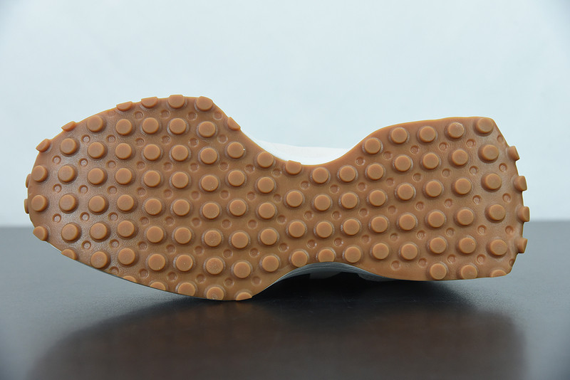 NEW BALANCE MS327HR1