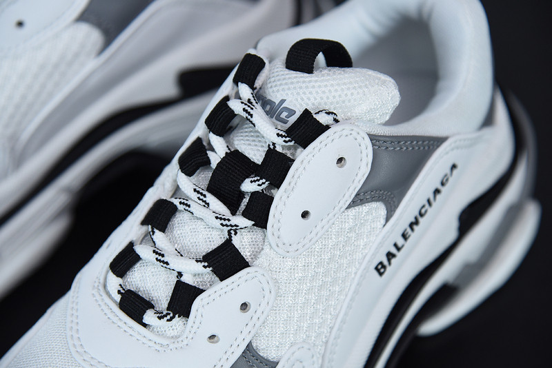 BC TRIPLE S TRAINER 536737 W0901 9089