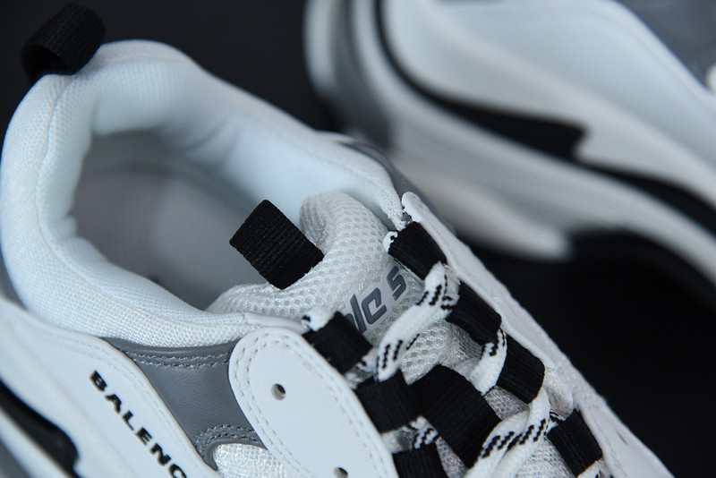 BC TRIPLE S TRAINER 536737 W0901 9089