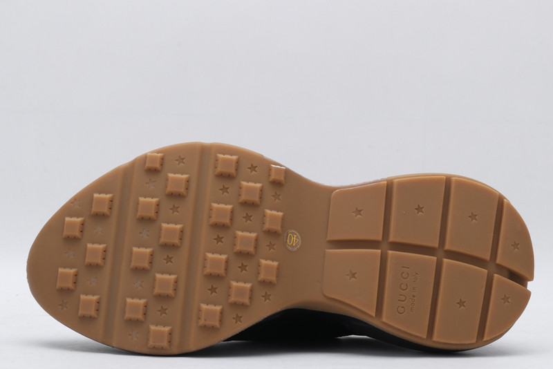 G*u*i rhyton sneaker