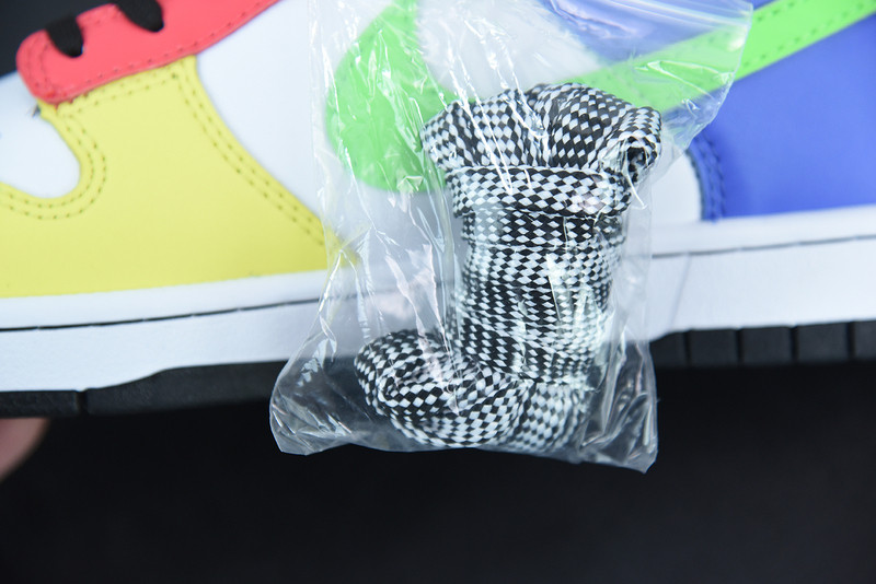 NIKE SB DUNK LOW GREEN STRIKE DD1503-106