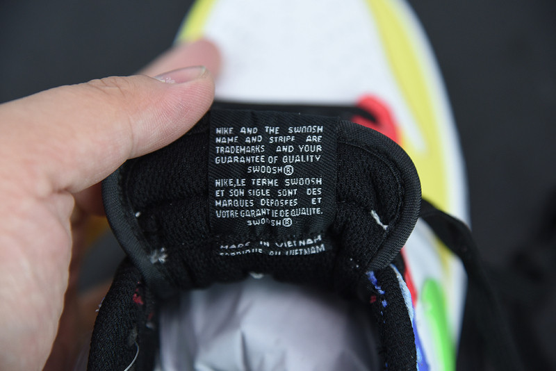 NIKE SB DUNK LOW GREEN STRIKE DD1503-106