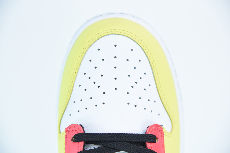 NIKE SB DUNK LOW GREEN STRIKE DD1503-106