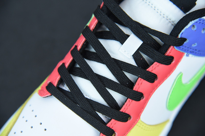 NIKE SB DUNK LOW GREEN STRIKE DD1503-106