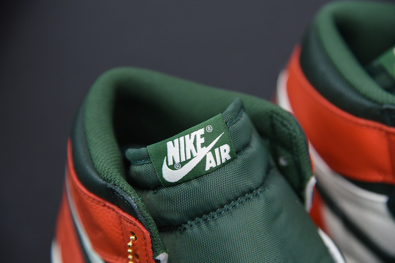 AIR JORDAN 1 RETRO HIGH OG-SF "SOLEFLY" AV3905-138