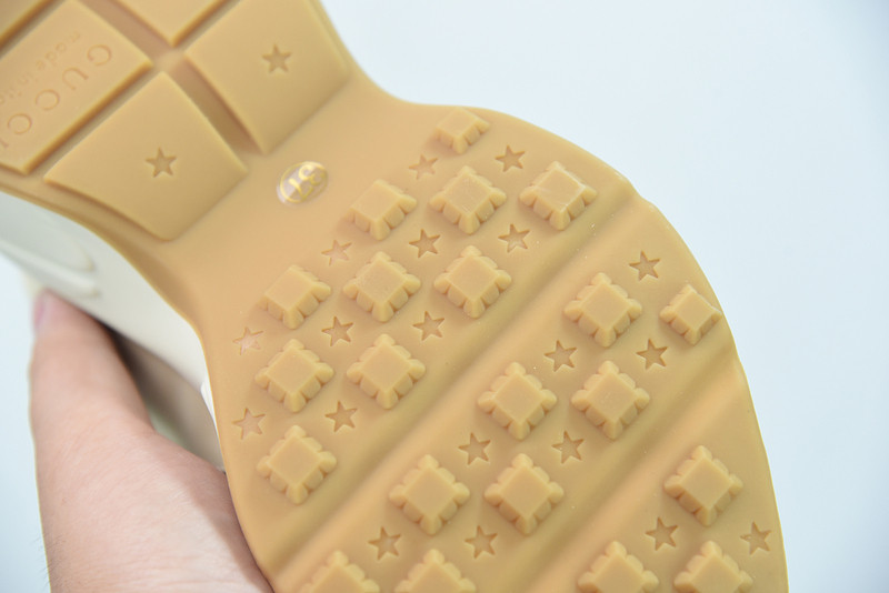 G*u*i rhyton sneaker