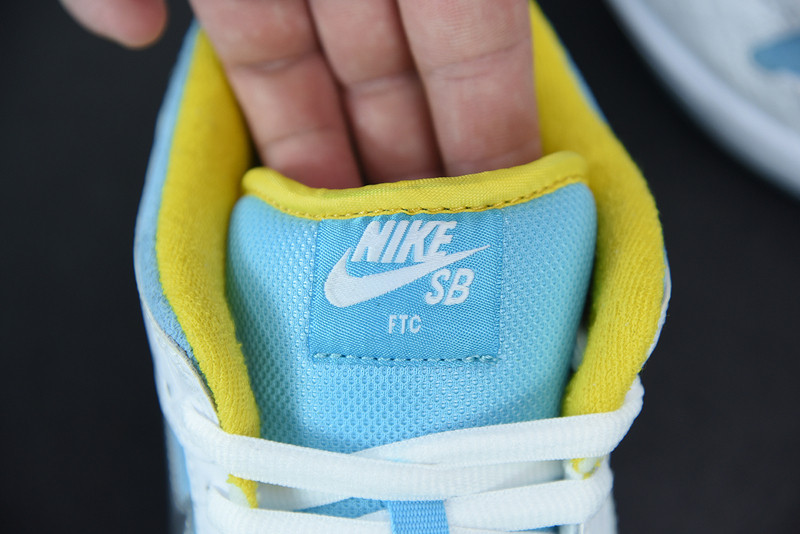 FTC NIKE SB DUNK LOW DH7687-400