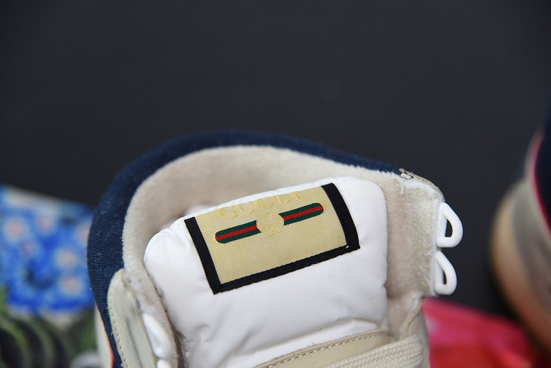 G*u*i sneaker