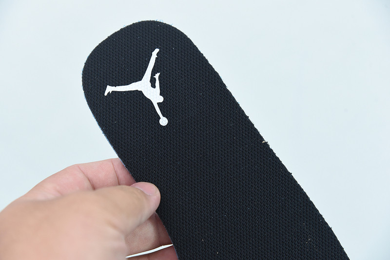 AIR JORDAN 1 MID HEAT REACTIVE DM7802-100