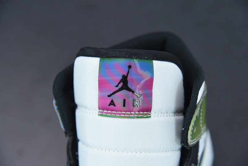 AIR JORDAN 1 MID HEAT REACTIVE DM7802-100