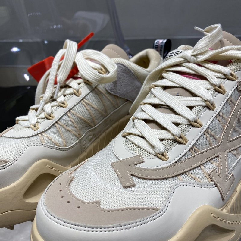 OF C/O ODSY-1000 SNEAKER
