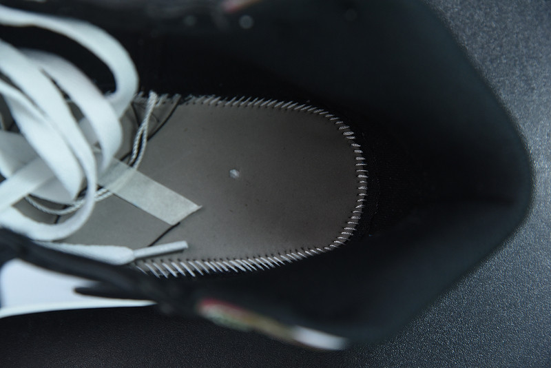 AIR JORDAN 1 MID HEAT REACTIVE DM7802-100