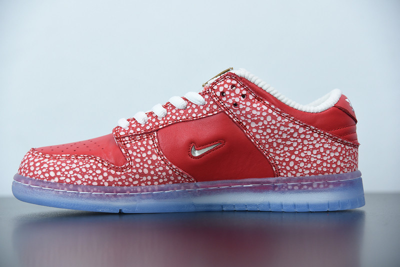 NIKE SB DUNK LOW STINGWATER MAGIC MUSHROOM DH7650-600