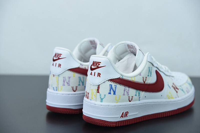 NIKE AIR FORCE 1