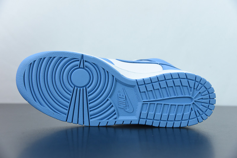 NIKE SB DUNK HIGH “ALUMINUM” DD1869-107