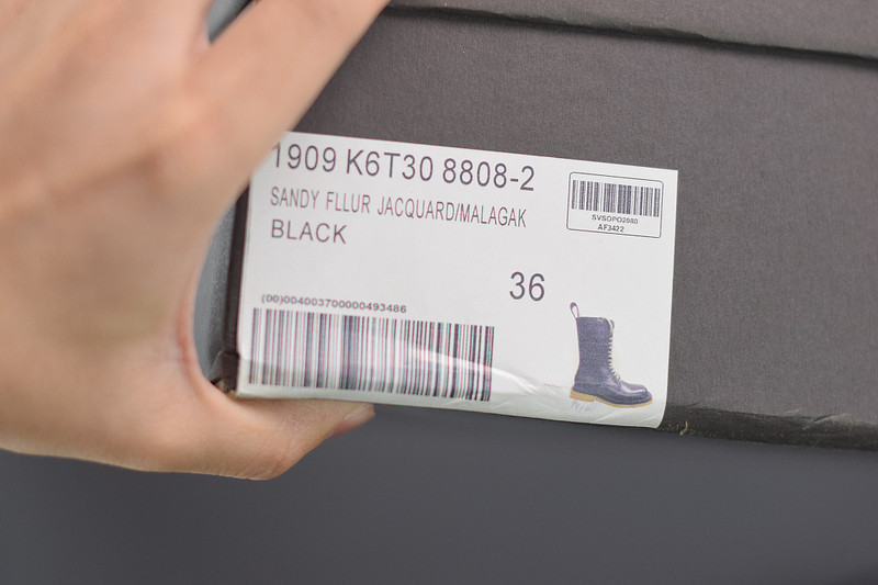 BOTTEGA VENETA SNEAKER