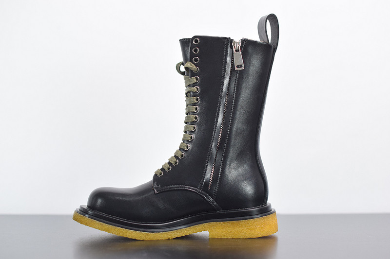 BOTTEGA VENETA SNEAKER