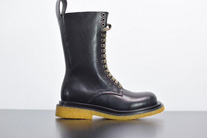 BOTTEGA VENETA SNEAKER