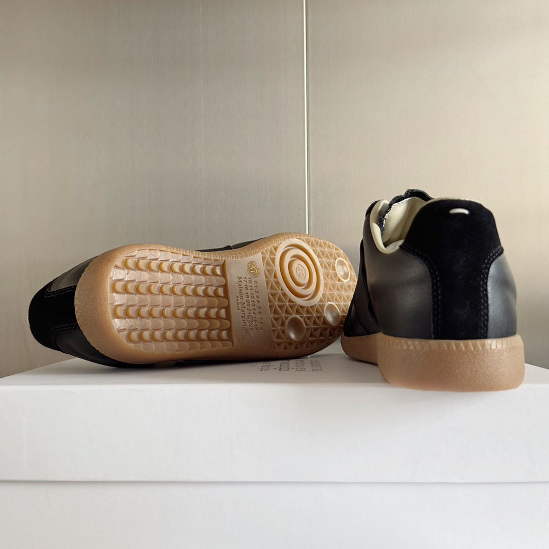 ma*s*n Ma*i*la sneaker