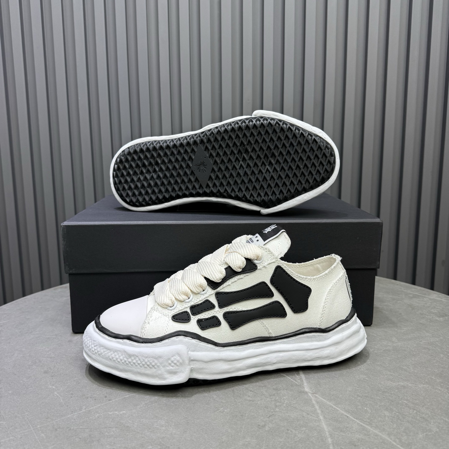 SKEL-TOP LOW SNEAKERS