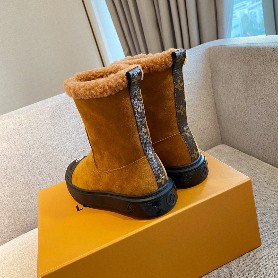 LVT BOOTS