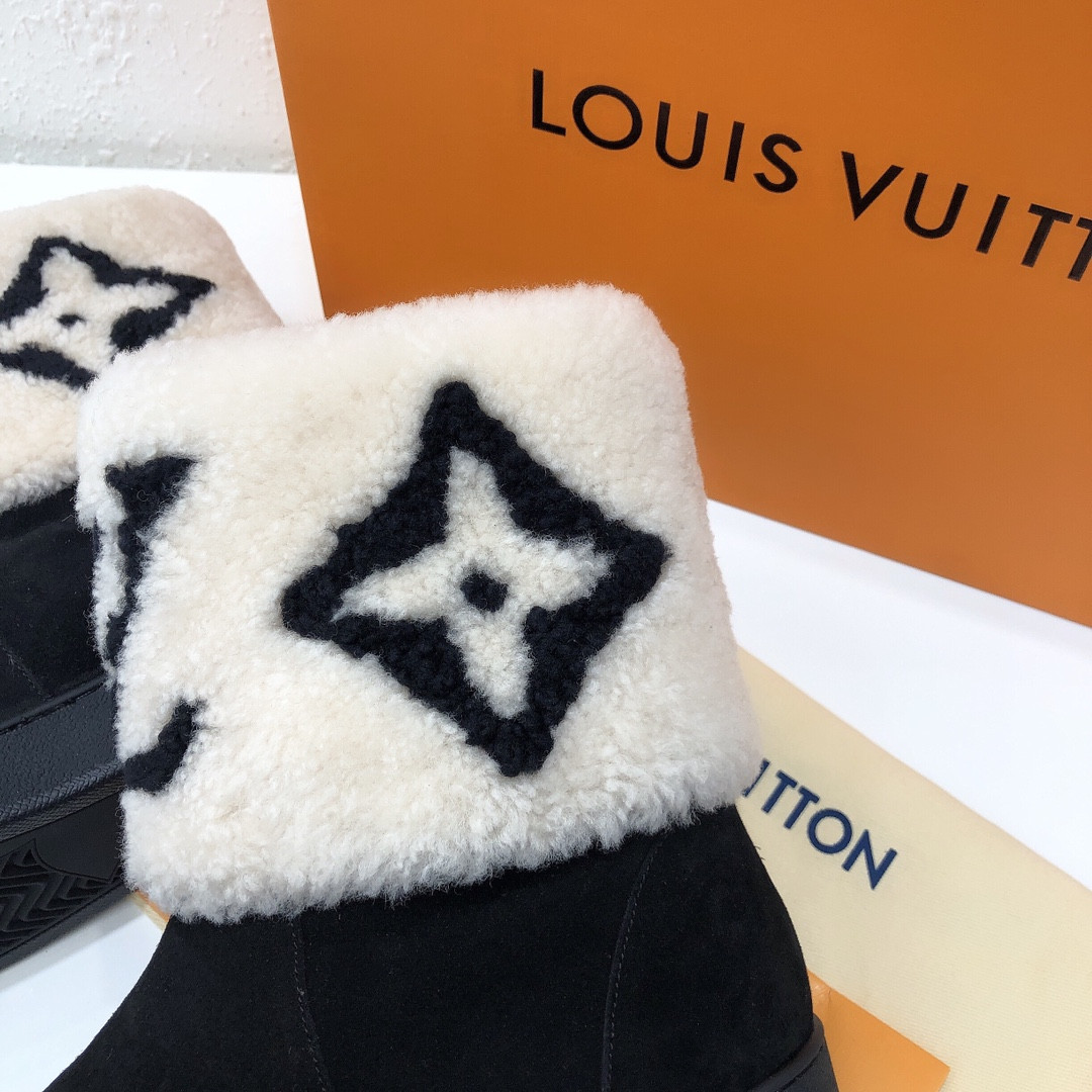 LVT BOOTS