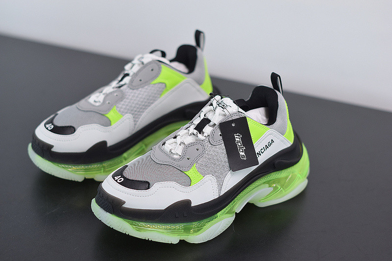 BC TRIPLE S TRAINER 541624 W2FR1 8297