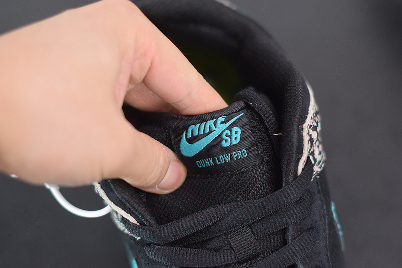 NIKE SB DUNK LOW PRO"ELEPHANT" BQ6817-009