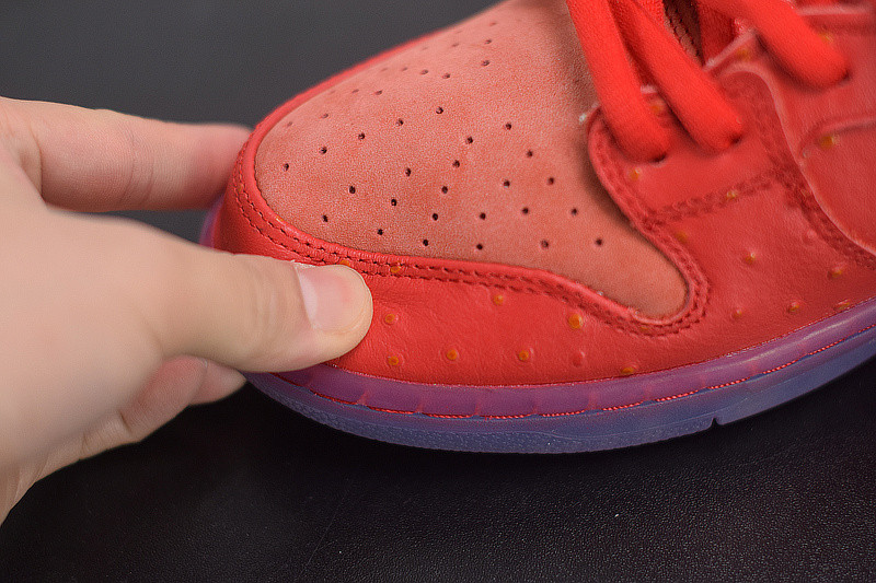 NIKE SB DUNK HIGH "STRAWBERRY COUGH" CW7093-600